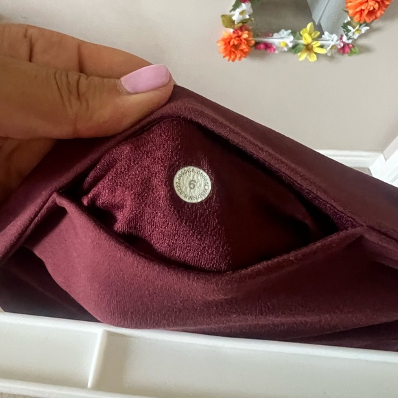 Lululemon Groove Nulu Flare Pants size 6 - Picture 3 of 5